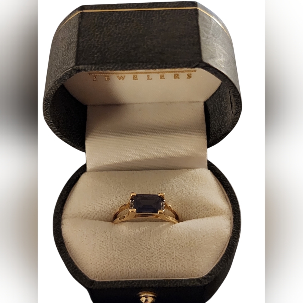 14K Gold Natural Tanzanite Stone Emerald Cut & Diamond Ring Size 9 - 3.29 Grams